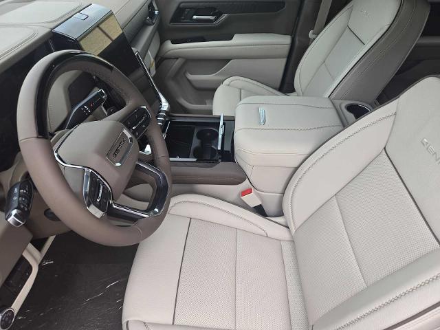 2025 GMC Yukon XL Vehicle Photo in DALLAS, TX 75209-3016