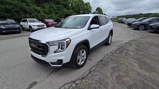 2024 GMC Terrain Vehicle Photo in Pleasant Hills, PA 15236