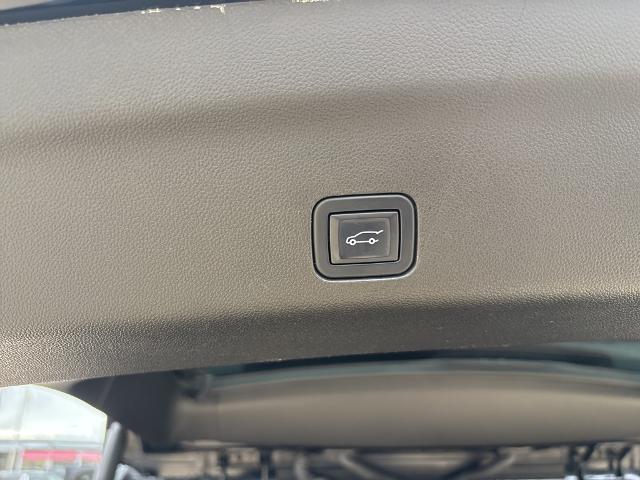 2022 Chevrolet Tahoe Vehicle Photo in Peoria, IL 61615
