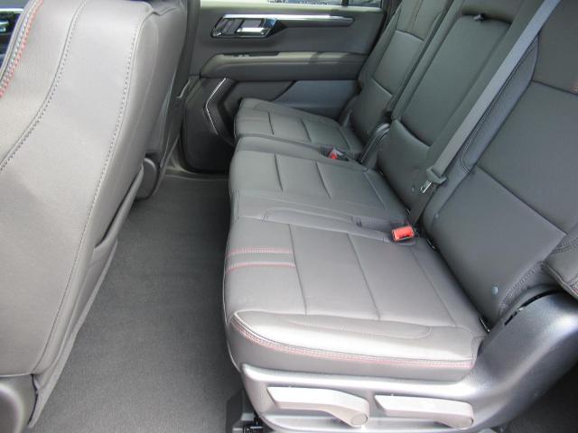 2025 Chevrolet Suburban Vehicle Photo in LEESBURG, FL 34788-4022