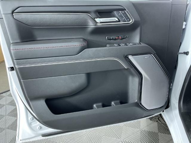 2025 GMC Sierra 1500 Vehicle Photo in GILBERT, AZ 85297-0402
