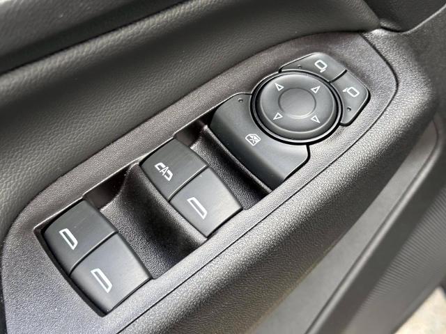 2022 Chevrolet Equinox Vehicle Photo in Roslyn, NY 11576