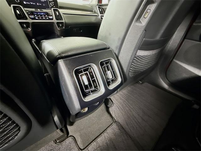 2021 Kia Sorento Hybrid Vehicle Photo in Everett, WA 98204