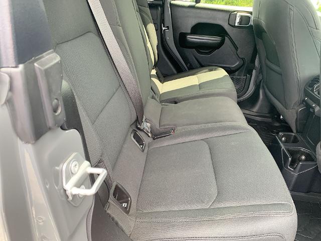 2021 Jeep Gladiator Vehicle Photo in MOON TOWNSHIP, PA 15108-2571