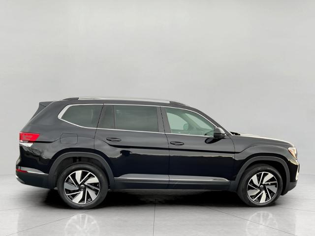 2024 Volkswagen Atlas Vehicle Photo in Oshkosh, WI 54904