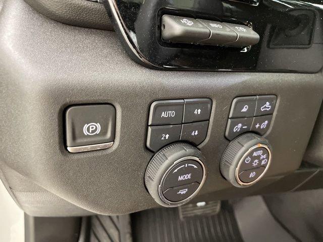 2025 Chevrolet Silverado 1500 Vehicle Photo in PHOENIX, AZ 85014-3381