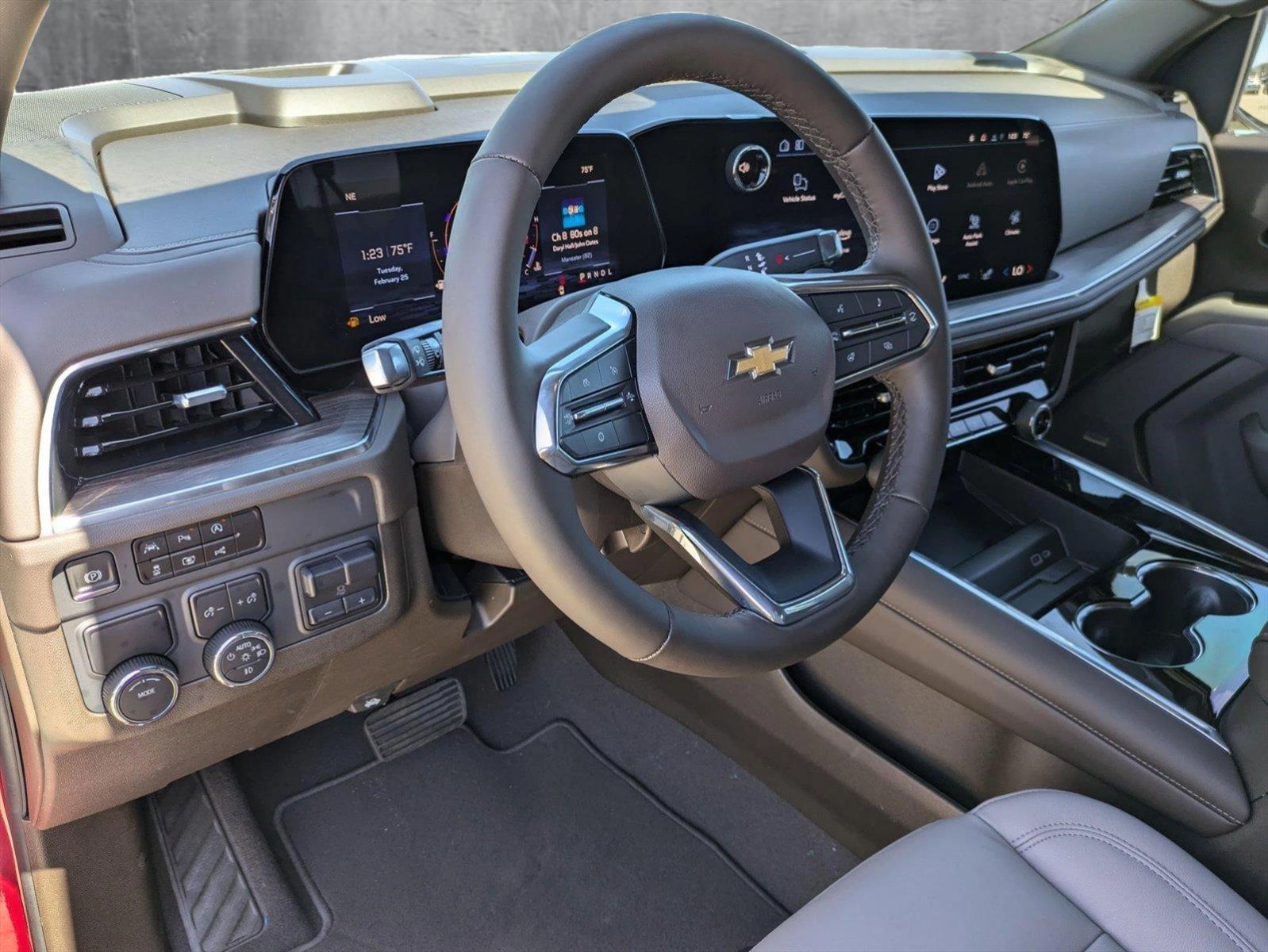 2025 Chevrolet Suburban Vehicle Photo in CORPUS CHRISTI, TX 78412-4902