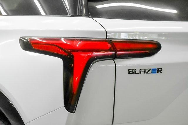 2024 Chevrolet Blazer EV Vehicle Photo in EVERETT, WA 98203-5662