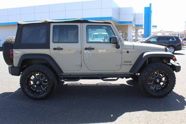 Used 2018 Jeep Wrangler JK Unlimited Sport S with VIN 1C4BJWDG8JL860292 for sale in Lamesa, TX
