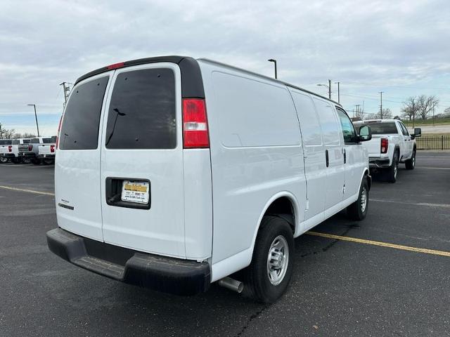2024 Chevrolet Express Cargo 2500 Vehicle Photo in COLUMBIA, MO 65203-3903