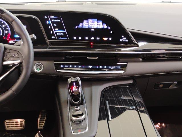 2024 Cadillac Escalade Vehicle Photo in PINEVILLE, NC 28134-8495