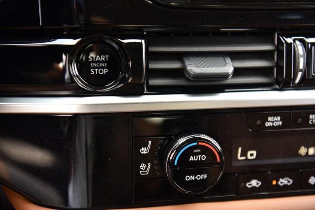 2025 Nissan Pathfinder Vehicle Photo in Ballwin, MO 63011