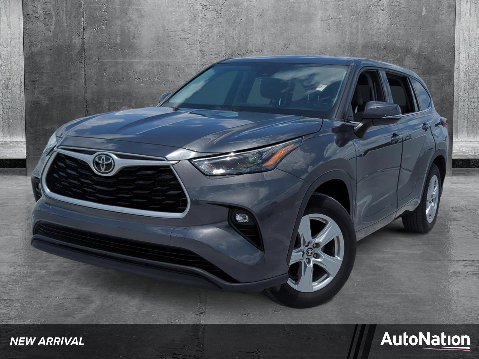 2022 Toyota Highlander Vehicle Photo in Ft. Myers, FL 33907