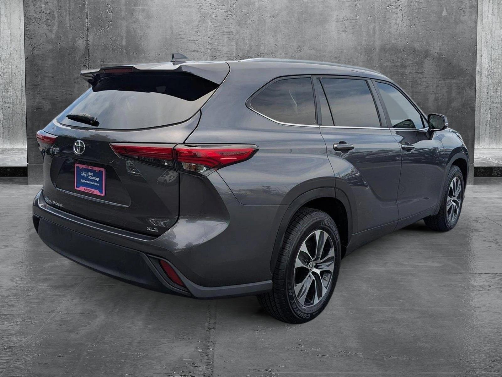 2023 Toyota Highlander Vehicle Photo in Panama City, FL 32401