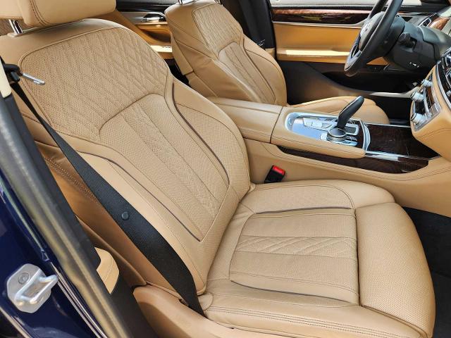 2022 BMW 740i Vehicle Photo in PLANO, TX 75024