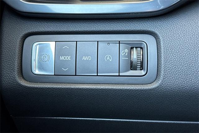 2025 GMC Acadia Vehicle Photo in ELK GROVE, CA 95757-8703