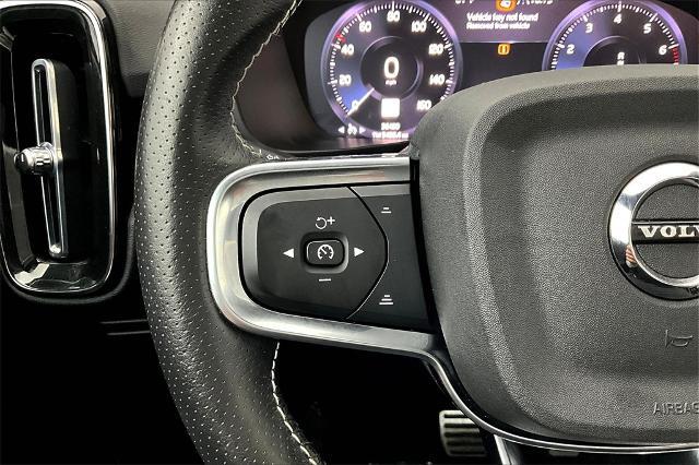 2021 Volvo XC40 Vehicle Photo in Grapevine, TX 76051