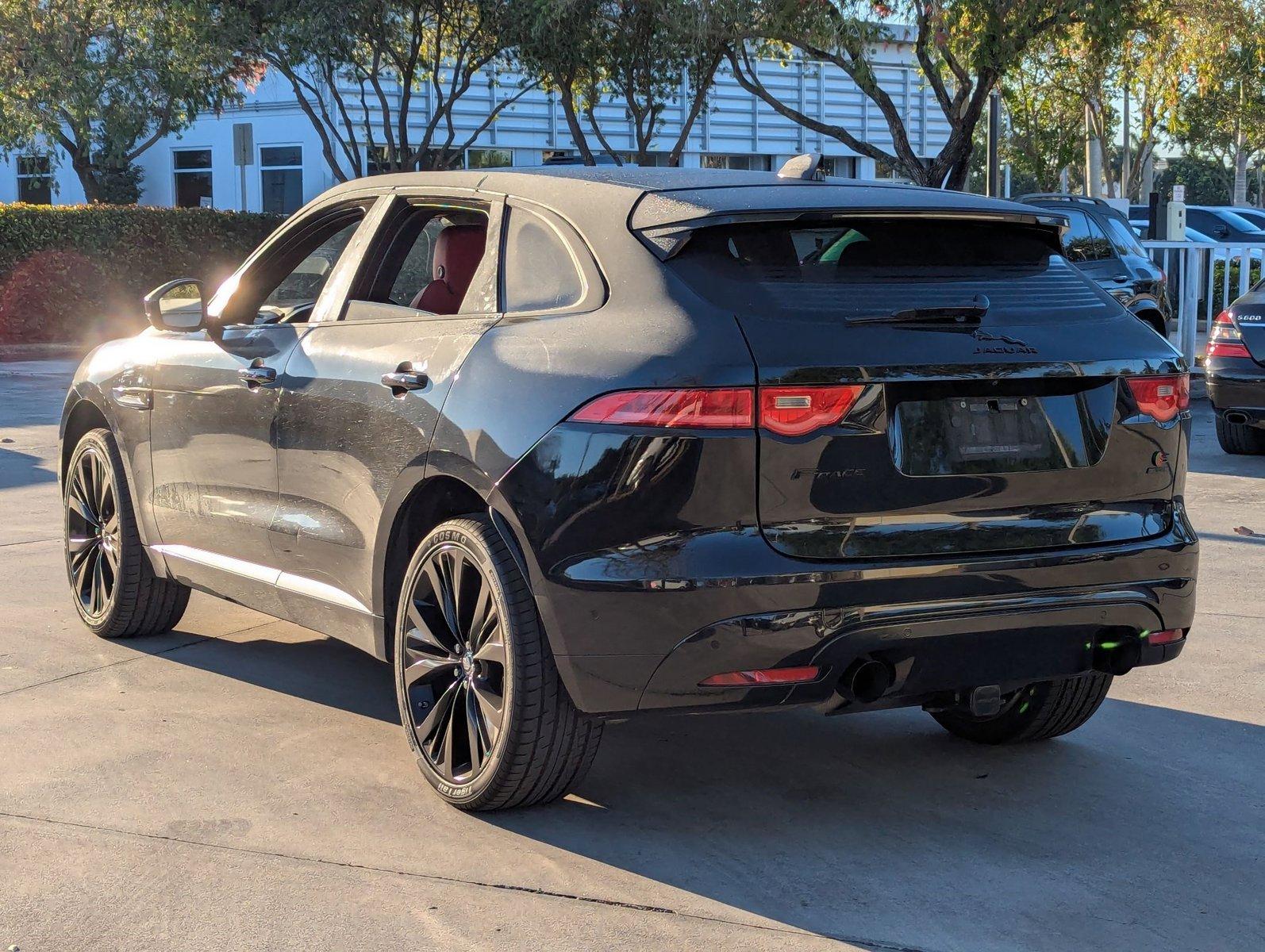 2017 Jaguar F-PACE Vehicle Photo in Pembroke Pines , FL 33027