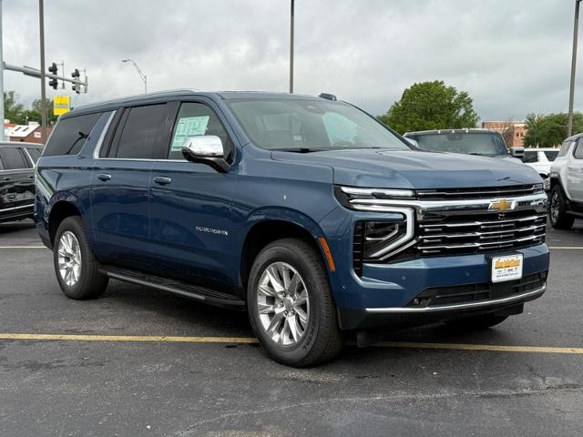 2025 Chevrolet Suburban Vehicle Photo in COLUMBIA, MO 65203-3903