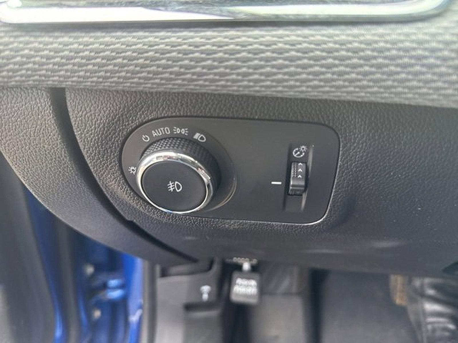 2019 Chevrolet Cruze Vehicle Photo in Trevose, PA 19053