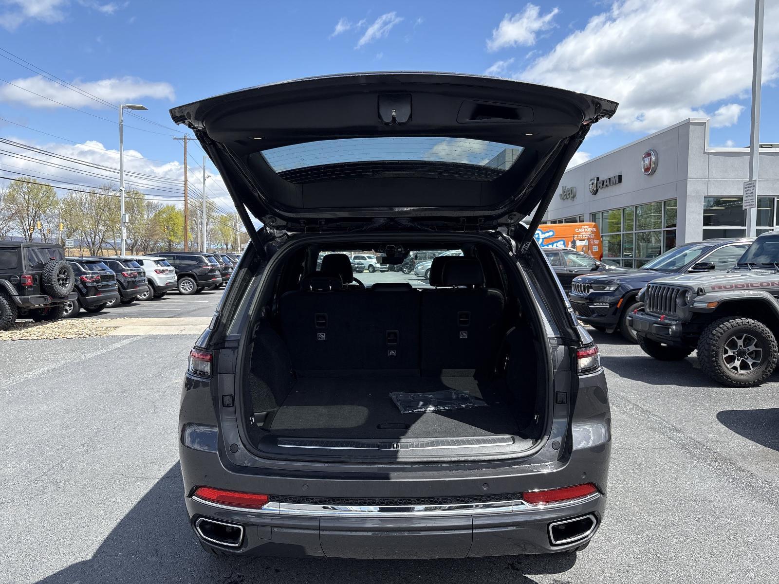 2025 Jeep Grand Cherokee Vehicle Photo in Mechanicsburg, PA 17050-1707