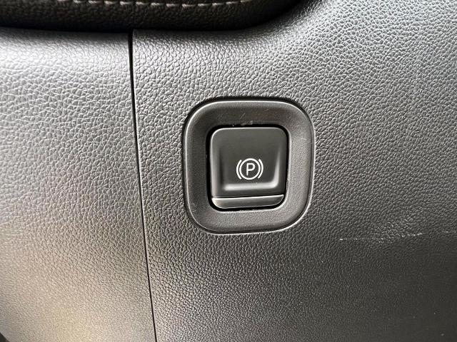 2021 Chevrolet Silverado 1500 Vehicle Photo in Roslyn, NY 11576