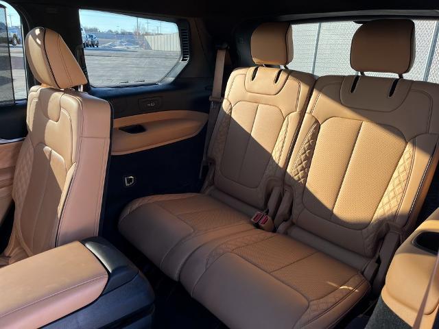 2021 Jeep Grand Cherokee L Vehicle Photo in GREEN BAY, WI 54304-5303