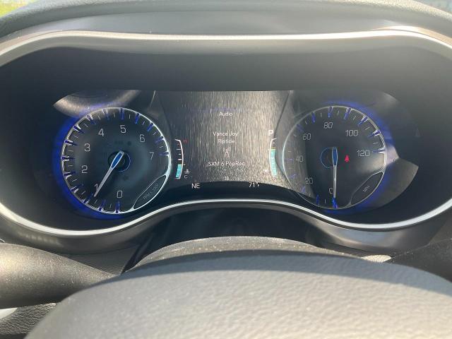 2025 Chrysler Pacifica Vehicle Photo in Kaukauna, WI 54130