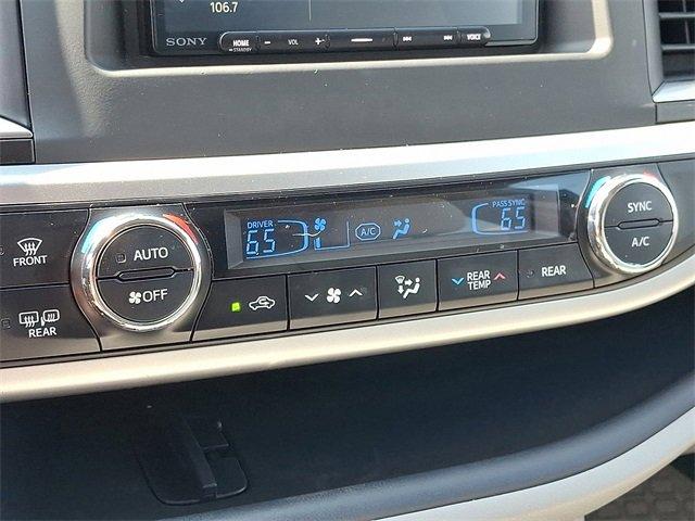 2016 Toyota Highlander Vehicle Photo in LANCASTER, PA 17601-0000