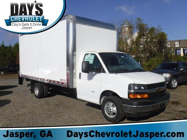 2024 Chevrolet Express Commercial Cutaway Vehicle Photo in JASPER, GA 30143-8655