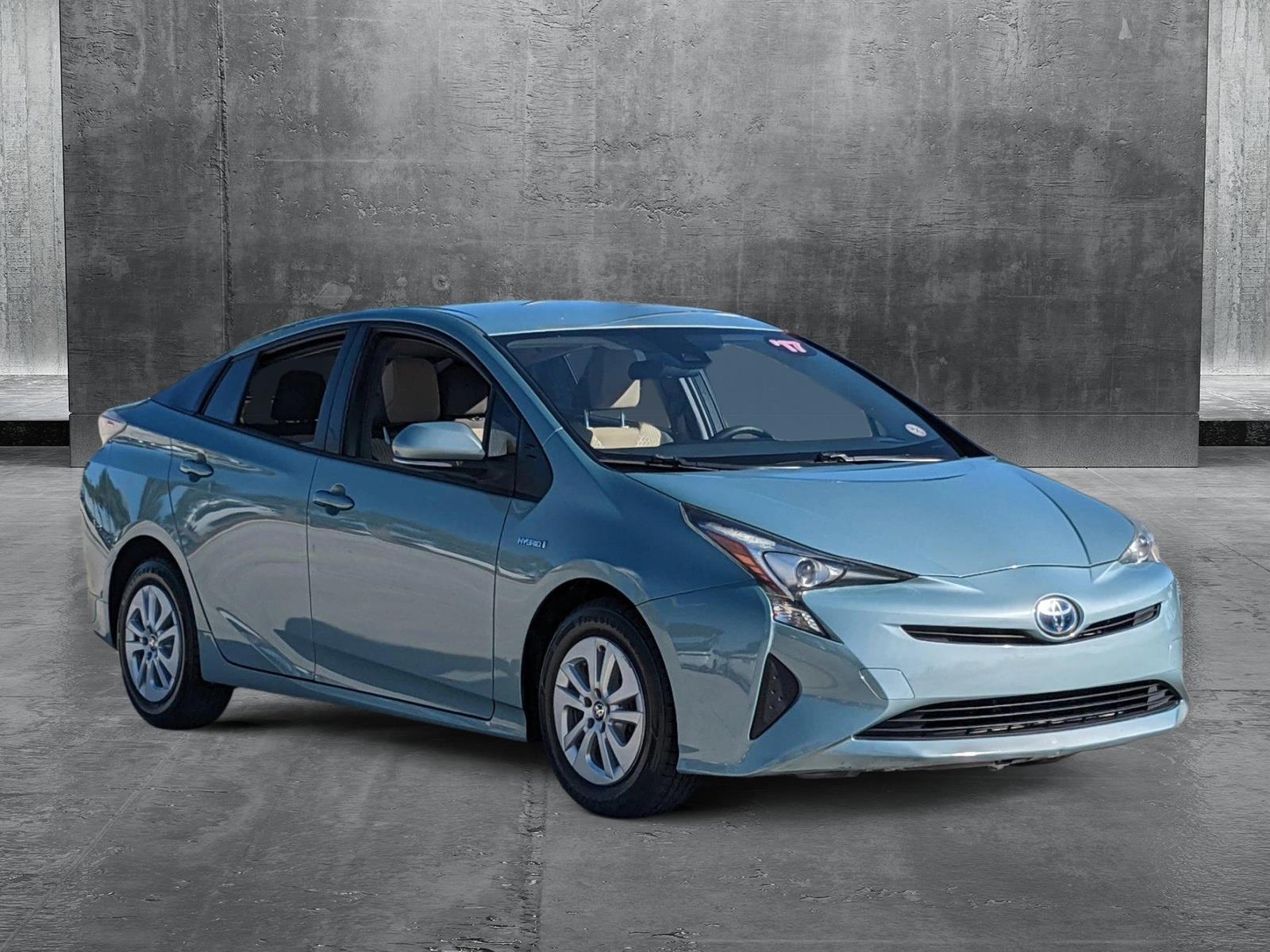 2017 Toyota Prius Vehicle Photo in Davie, FL 33331