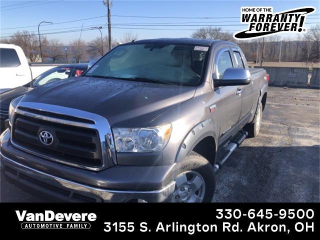 2013 Toyota Tundra 4WD Truck Vehicle Photo in Akron, OH 44312