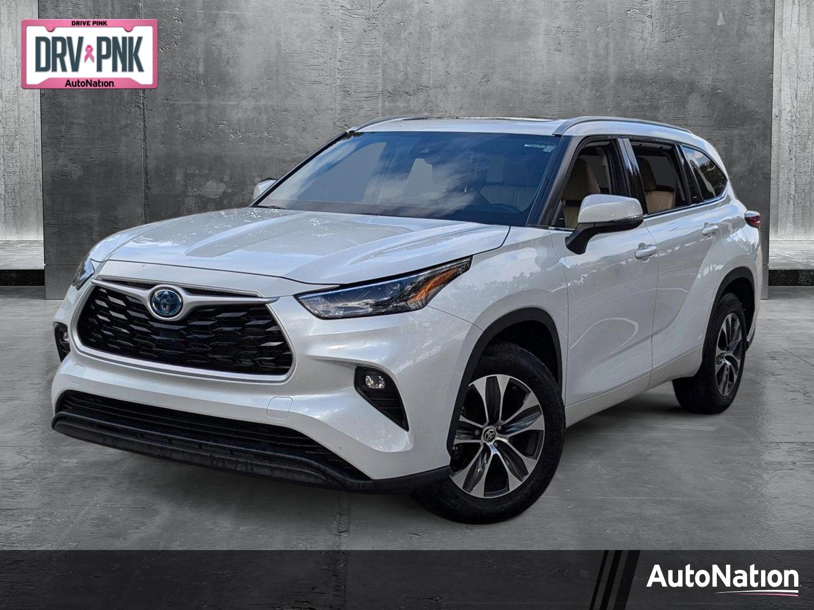 2022 Toyota Highlander Vehicle Photo in West Palm Beach, FL 33417