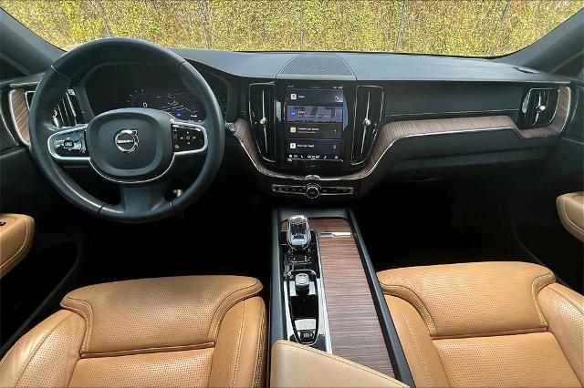 2022 Volvo XC60 Vehicle Photo in Houston, TX 77007