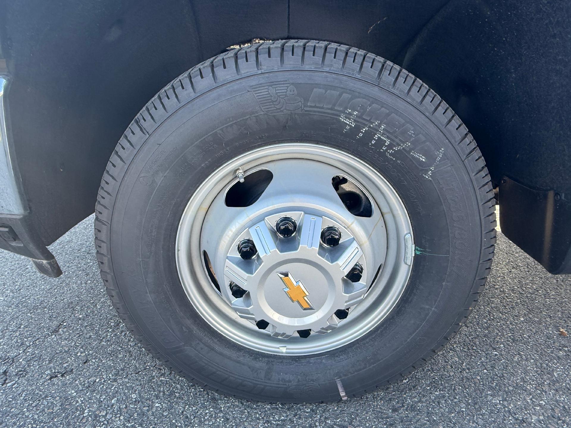 2024 Chevrolet Silverado 3500 HD Chassis Cab Vehicle Photo in POST FALLS, ID 83854-5365