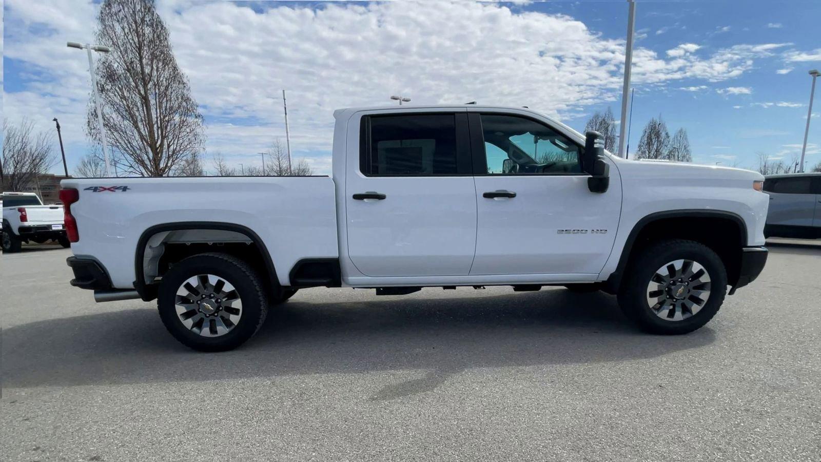 2024 Chevrolet Silverado 2500 HD Vehicle Photo in BENTONVILLE, AR 72712-4322