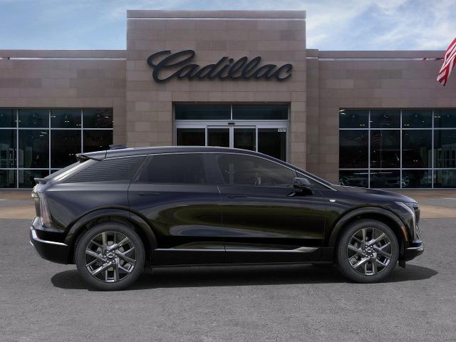 2025 Cadillac OPTIQ Vehicle Photo in KANSAS CITY, MO 64114-4545