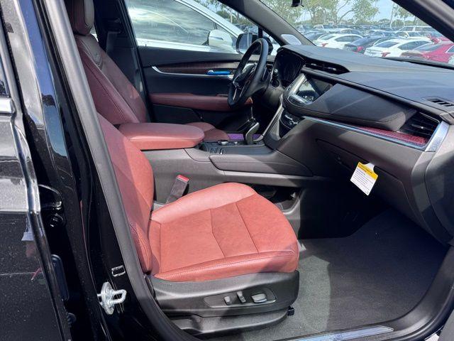2025 Cadillac XT5 Vehicle Photo in DELRAY BEACH, FL 33483-3294