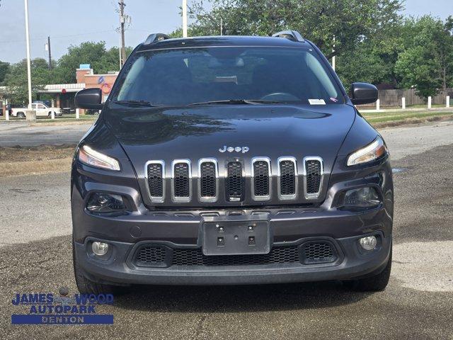 Used 2016 Jeep Cherokee Latitude with VIN 1C4PJLCS5GW216413 for sale in Denton, TX
