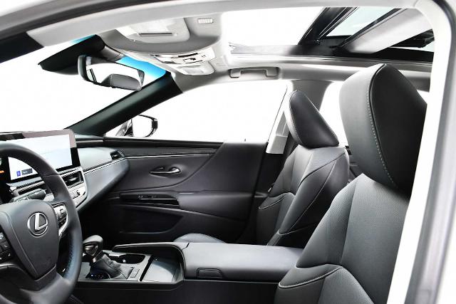 2025 Lexus ES 350 Vehicle Photo in DALLAS, TX 75235