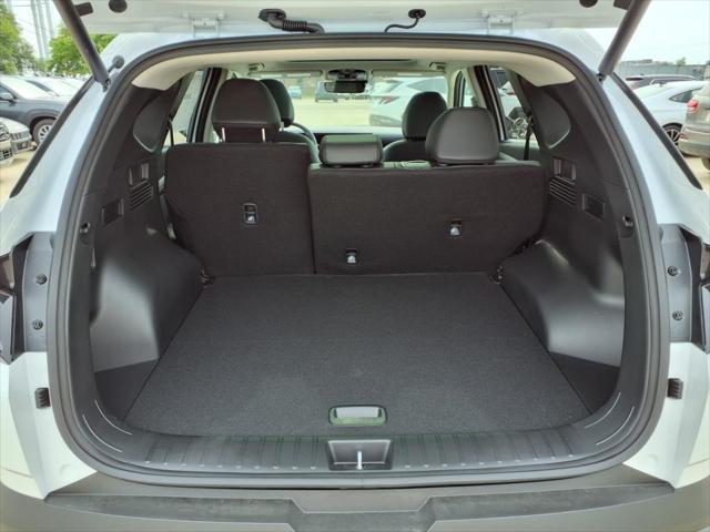 2025 Hyundai TUCSON Hybrid Vehicle Photo in Peoria, IL 61615