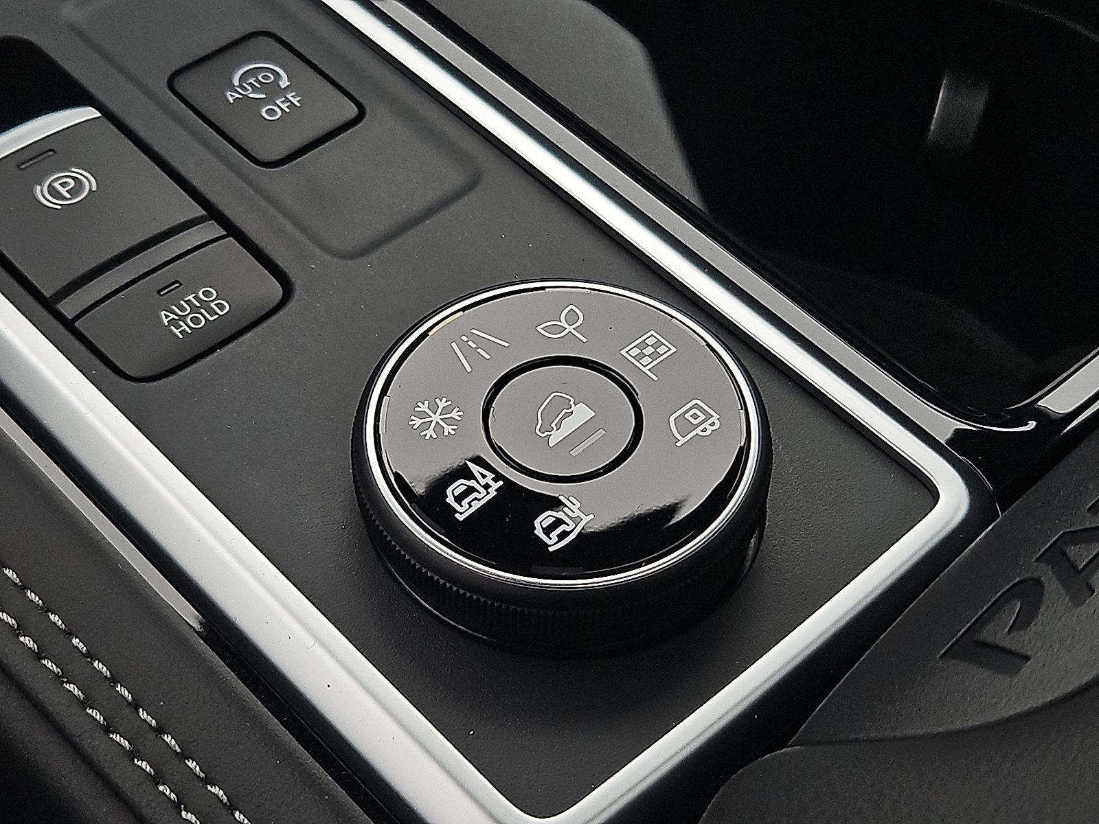 2025 Nissan Pathfinder Vehicle Photo in Jenkintown, PA 19046