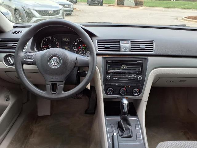 2013 Volkswagen Passat Vehicle Photo in HENDERSON, NC 27536-2966