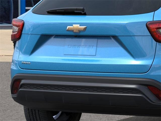 2025 Chevrolet Trax Vehicle Photo in ENGLEWOOD, CO 80113-6708