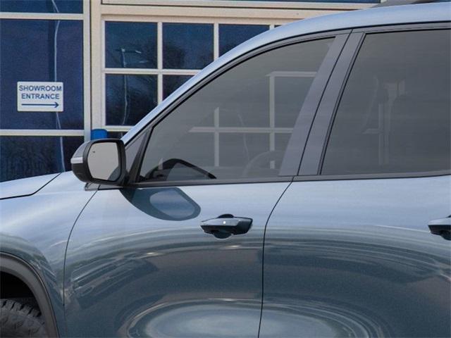 2025 Chevrolet Traverse Vehicle Photo in ENGLEWOOD, CO 80113-6708