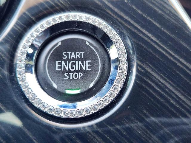 2022 Cadillac XT6 Vehicle Photo in DENTON, TX 76210-9321