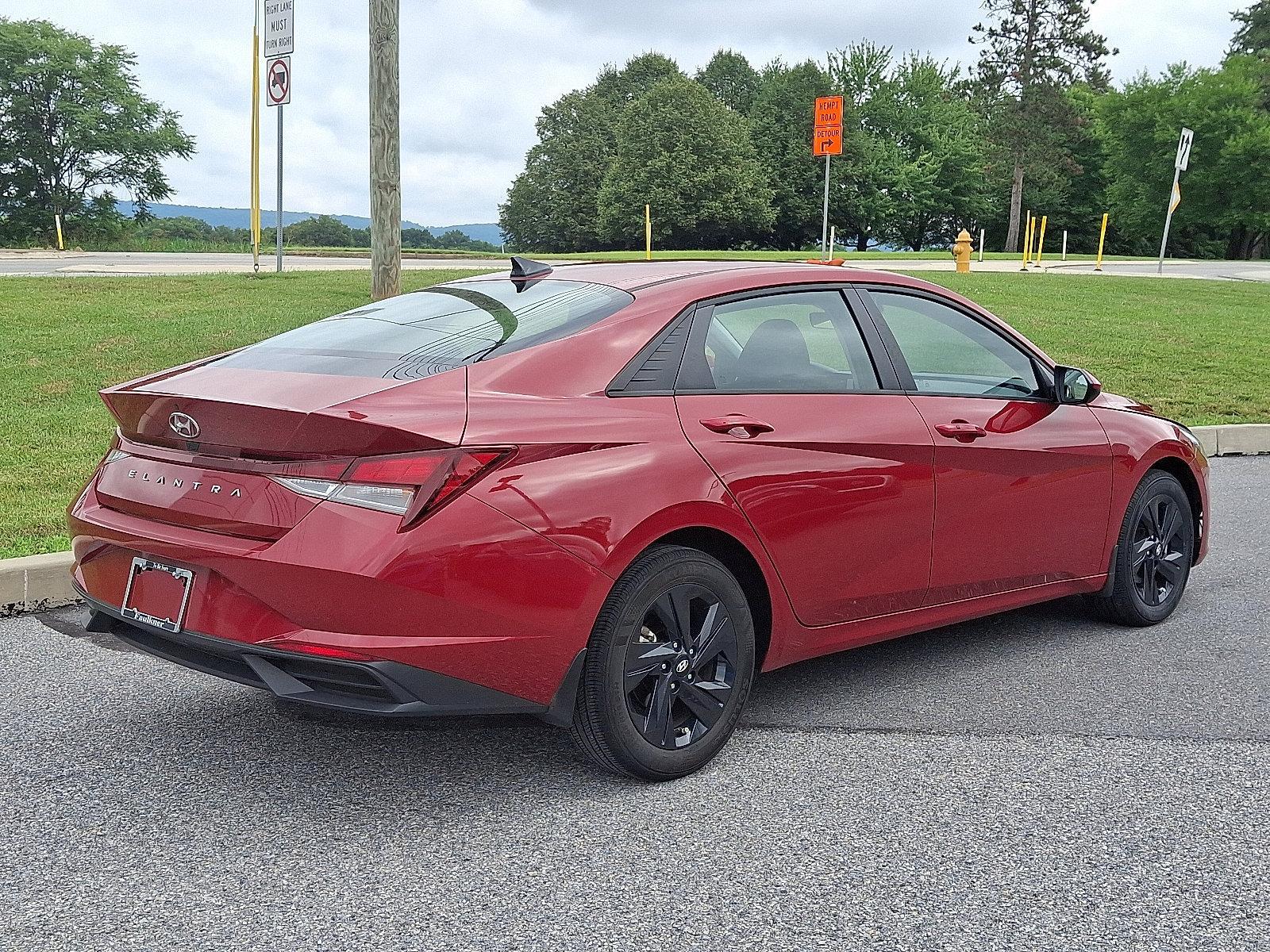 2023 Hyundai ELANTRA Vehicle Photo in Mechanicsburg, PA 17050-2306