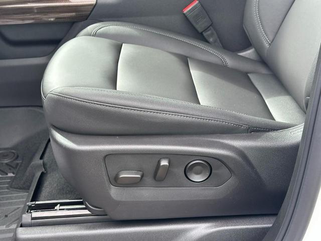 2025 Chevrolet Silverado 1500 Vehicle Photo in COLUMBIA, MO 65203-3903