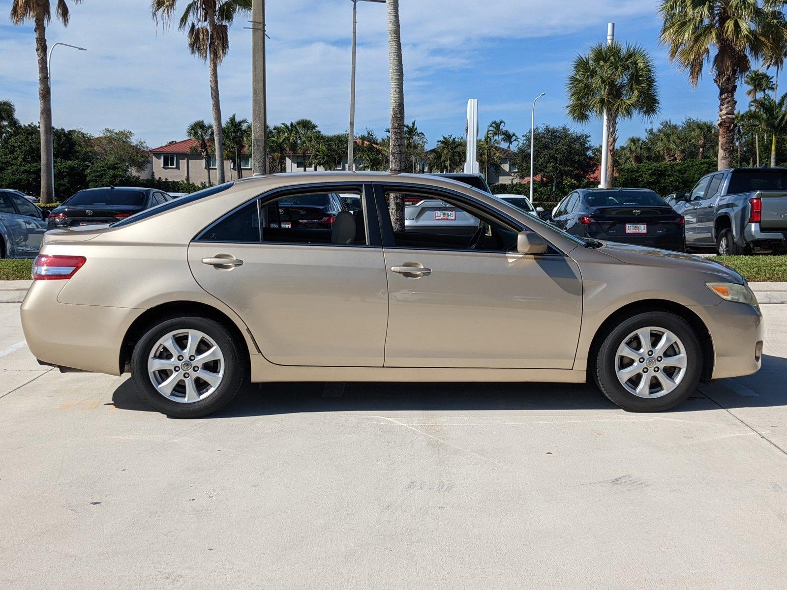 2011 Toyota Camry Vehicle Photo in Davie, FL 33331