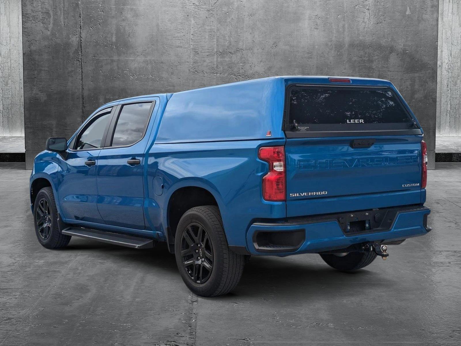 2023 Chevrolet Silverado 1500 Vehicle Photo in GREENACRES, FL 33463-3207